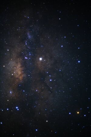 वृश्चिक राशि के जातकों के लिए रत्नों के अद्भुत लाभ